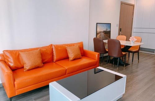 Gia Lam Apartment | Cozy YoLo Homestay at Vinhomes Ocean Park - Family-Friendly Retreat