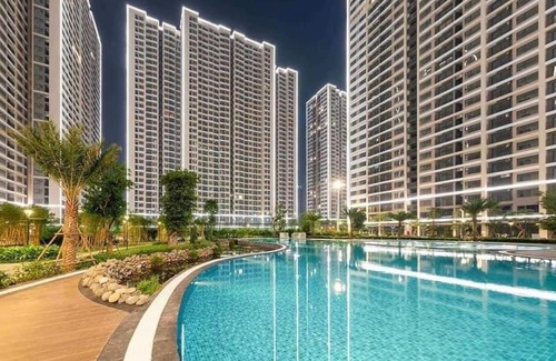 Gia Lam Apartment | Cozy YoLo Homestay at Vinhomes Ocean Park - Family-Friendly Retreat