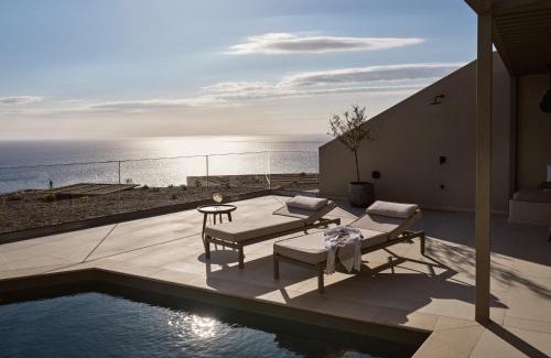 Korithi Villa | Top-Rated Yoma Cove Suites: Pet-Friendly Ocean View Escape