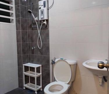 Kuala Kangsar House | Family-Friendly Yong Guesthouse with Exceptional Reviews 8.9