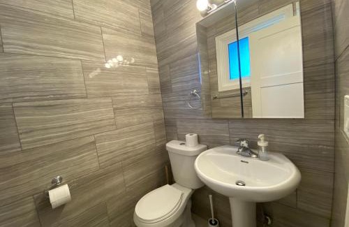 Newtonbrook House | Modern Private Room Near Yonge and Finch Subway Station