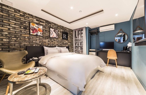 Pungdeokcheon-dong Hotel | Eco-Friendly Escape at Yongin Hotel Vole with Breakfast Included