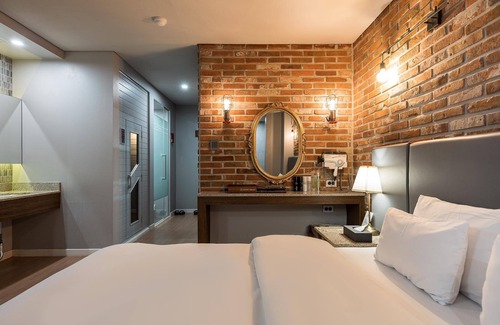 Giheung-gu Hotel | Eco-Friendly Retreat at Yongin Singal Hotel Meriel