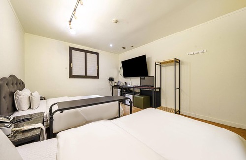 Yongin Hotel | Eco-Friendly Yongin Valentine: Family Rooms & Breakfast Included