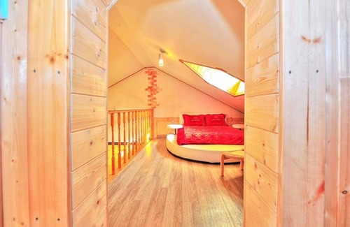 Yongin House | Yongin Yoonseul Pension: Family-Friendly Stay with Pool