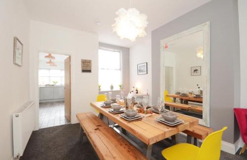 Heworth House | York Boutique House: Stylish Retreat with Free Parking