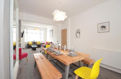 Heworth House | York Boutique House: Stylish Retreat with Free Parking
