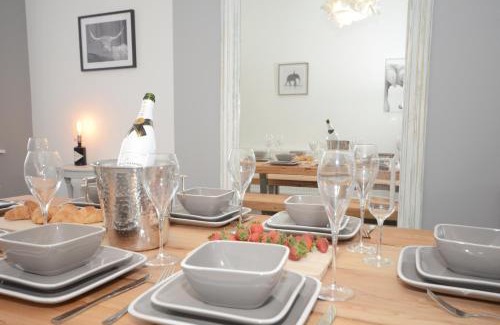 Heworth House | York Boutique House: Stylish Retreat with Free Parking
