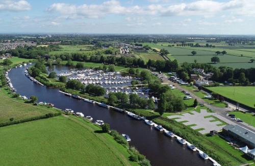 Naburn Resort | Family-Friendly Stay at York Marina for Memorable Getaways