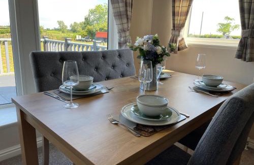 Newton on Derwent House | Relaxing Yorkshire View Lodge with Hot Tub & High Ratings