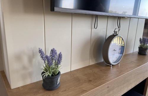Newton on Derwent House | Relaxing Yorkshire View Lodge with Hot Tub & High Ratings
