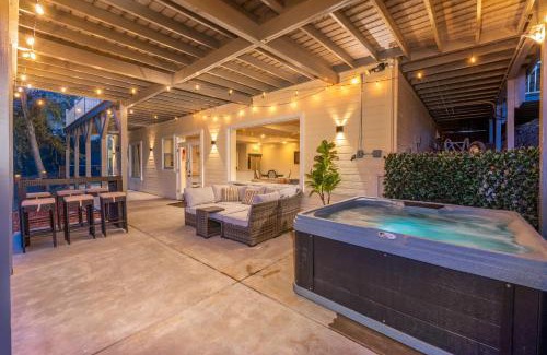 Coarsegold House | Idyllic Retreat with Scenic Views & Hot Tub for Families