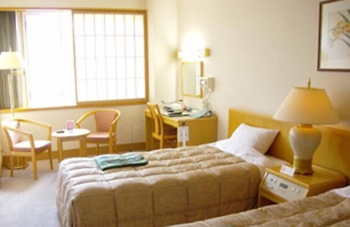 Fukushima House | Relax at Yoshikawaya: Pool, Spa & Family-Friendly Stay
