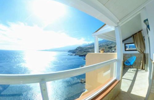 Tabaiba Apartment | Oceanfront Retreat: You and the Ocean - Rated 10/10!