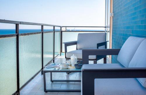 Savona Apartment | Oceanfront Bliss at You and the Sea - Rated 9.3/10!