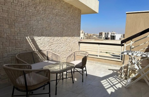 6th of October City Apartment | Experience Egyptian Culture Near the Pyramids