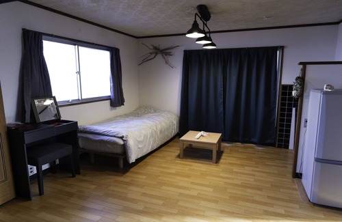 Izumisano House | Experience Tranquility in a Traditional Japanese House