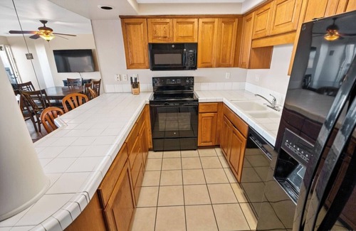 Imperial Beach Condo | Unbeatable Beach Access with Oceanfront Amenities