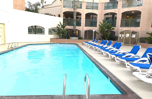 Imperial Beach Condo | Unbeatable Beach Access with Oceanfront Amenities