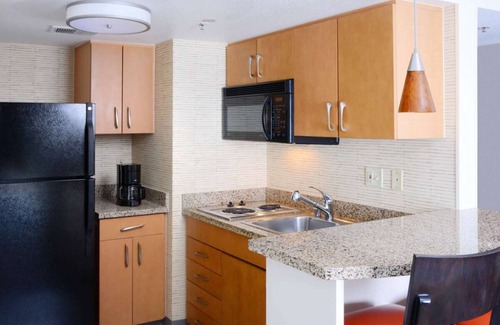 Dallas Apartment | Your Perfect Retreat Awaits: Relaxing Unit for Families!