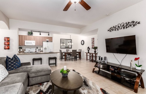 East Mesa Condo | Ground Floor Retreat with Heated Pool, Spa & Gym Access