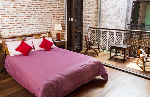 Historic George Town Bed & Breakfast | Discover You Le Yuen: Family-Friendly Retreat with Dining