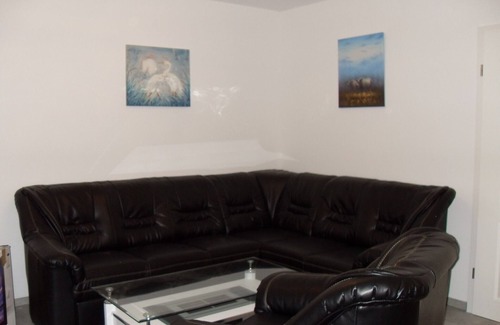 Stetten House | Experience Breathtaking Mountain and Ocean Views