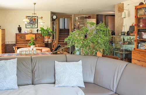 Marsanne House | You long for your private and quiet vacation home with swimming pool? Here you will find everything