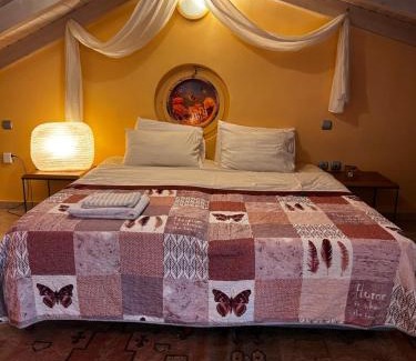 Kastellocampos House | Cozy You & Me Hotel: Steps from the Sea and University