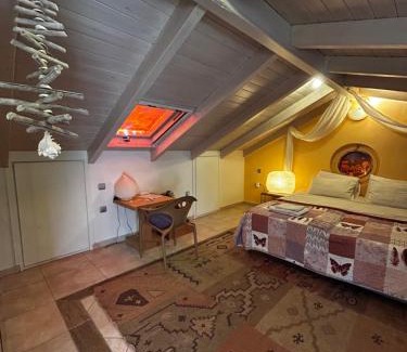 Kastellocampos House | Cozy You & Me Hotel: Steps from the Sea and University