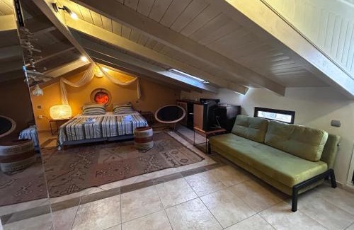 Kastellocampos House | Cozy You & Me Hotel: Steps from the Sea and University