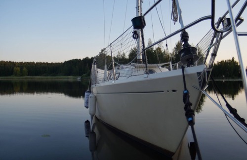 Sysma Boat Rental | You will always remember your night on this romantic 51 y.o. sailboat S/Y Dione.
