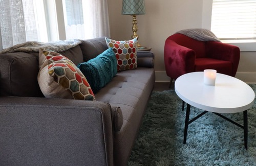 South Perry District House | Discover the Updated 1907 Cottage: A Hidden Gem Awaits