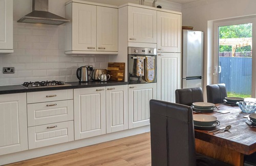 Flamborough Cottage | Enjoy an Oceanfront Retreat with Enclosed Garden Space