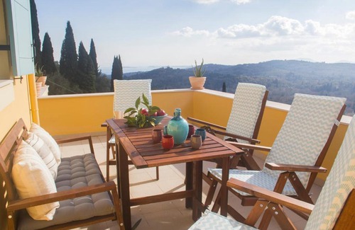 Ano Korakiana House | Youkali-Harmony: Guest Rated 9/10, Pet & Child Friendly