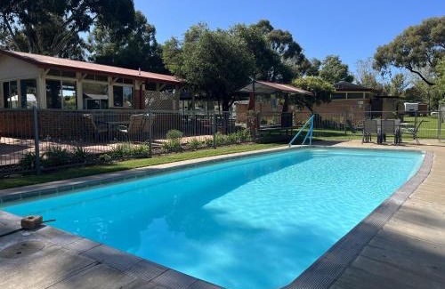 Young Other | Welcome to Young Caravan and Tourist Park: Family-Friendly Escape