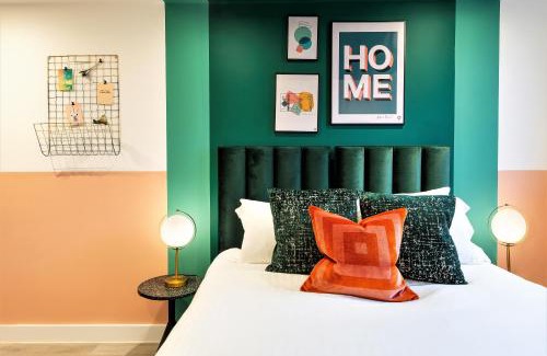 Clifton Apartment | Discover Your Apartment in Clifton Village with Hot Tub