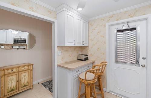 Bel Air Condo | Your Ideal Beach Escape Steps from Amenities