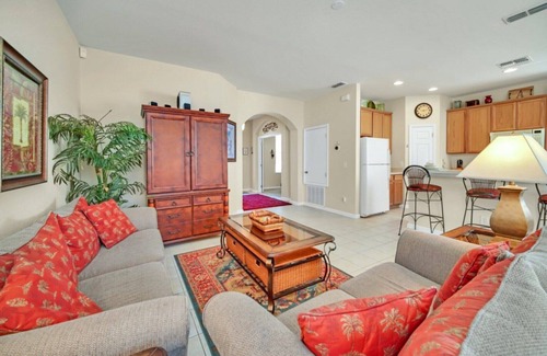 Crescent Lakes Villa | Elegant 5-Star Villa Near Disney at Trafalgar Village Resort