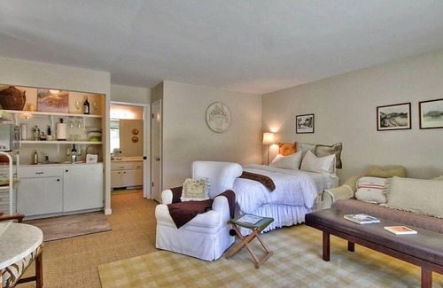 Northeast Carmel Apartment | Your Ideal Carmel Retreat Just Moments from Town
