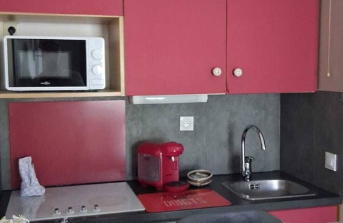 Serris Apartment | Perfect Apartment Steps from Disneyland with Pool & Spa