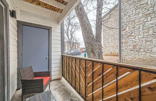 Brentwood Apartment | Your Ideal 2B Getaway - Pool, Pet Friendly & Central Location