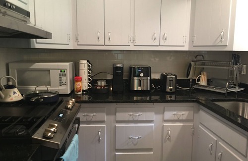 Ross Township House | Relaxing Retreat in Pittsburgh: King Beds & Free Parking