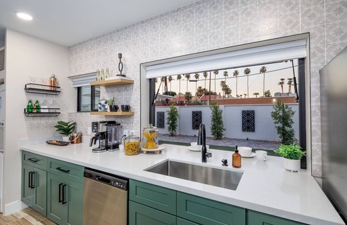 Downtown House | Ideal Location with Pool, BBQ, VR Tour & More!