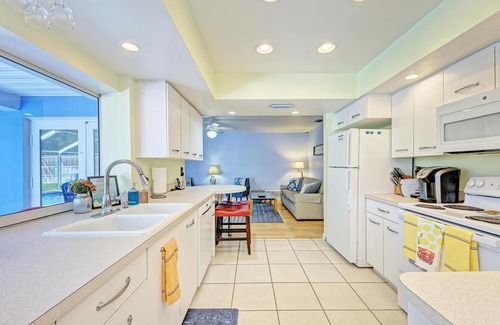 Sarasota Springs House | Discover Your Dream Pool Home Near Siesta Key Beach
