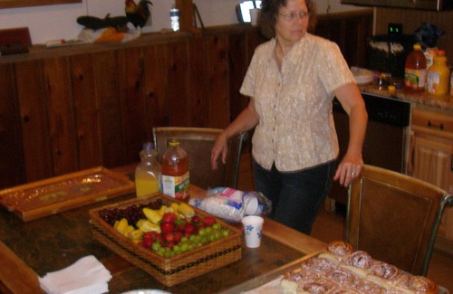 Alma House | Perfect Family Retreat at Lake Wabaunsee in Kansas