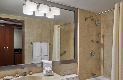 Sunny Isles Beach Resort | Escape to Relaxation: Beach Access & Outdoor Pool Retreat
