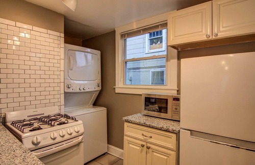 Midtown Apartment | Perfect Midtown Retreat with Breakfast and Family Amenities