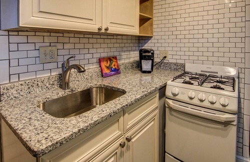 Midtown Apartment | Perfect Midtown Retreat with Breakfast and Family Amenities