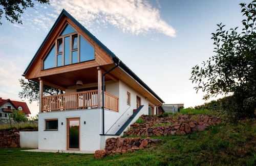 Hartmannsdorf House | Experience DAS MASCHANSKER: Ocean View Retreat with Pool